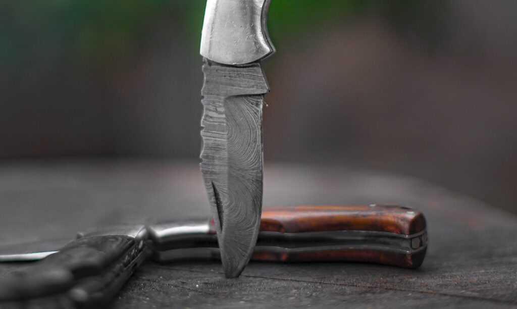 Guide for selling fixed-blade knives