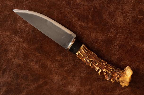 Bone and Antler: knife handle material