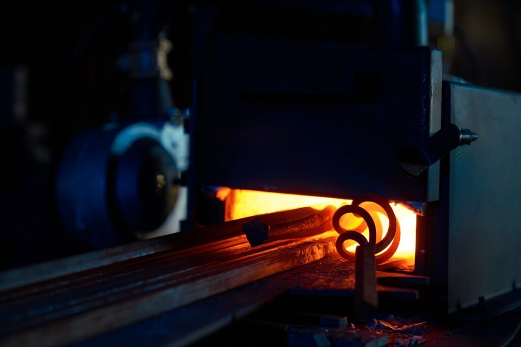 Steel Molding for Damascus Knives