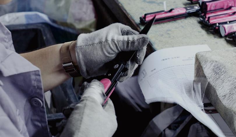 pocket knife inspection