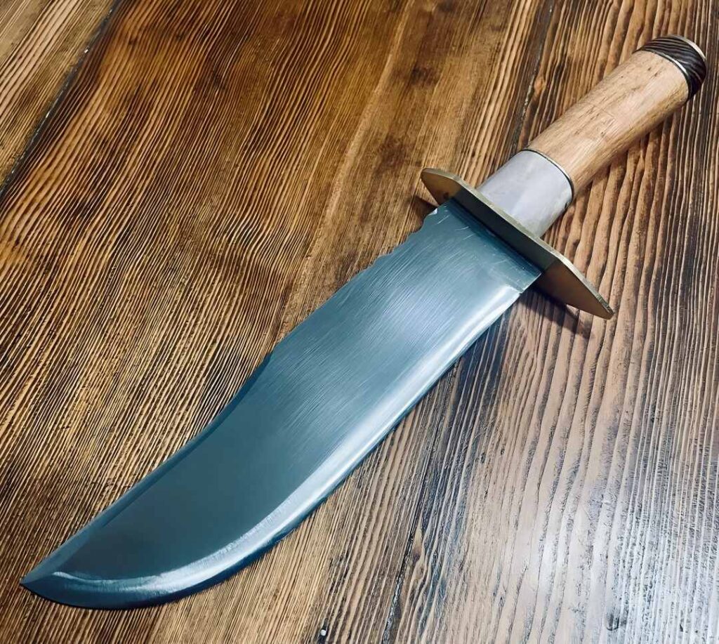 Bowie Knife Blade Thickness