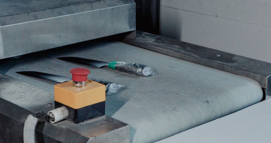 Source TiN-Coated Blades with Kegani