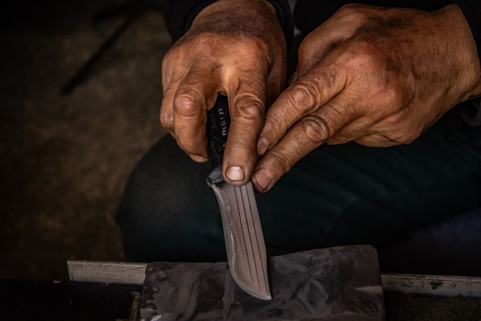 knife sharpening whetstone